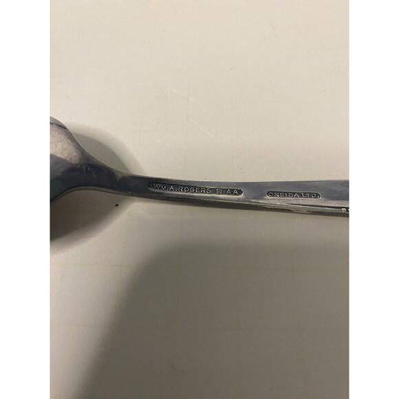 24 Pieces Oneida Rogers Brittany Rose Flatware Silverplated Silverware Set - Picture 6 of 6